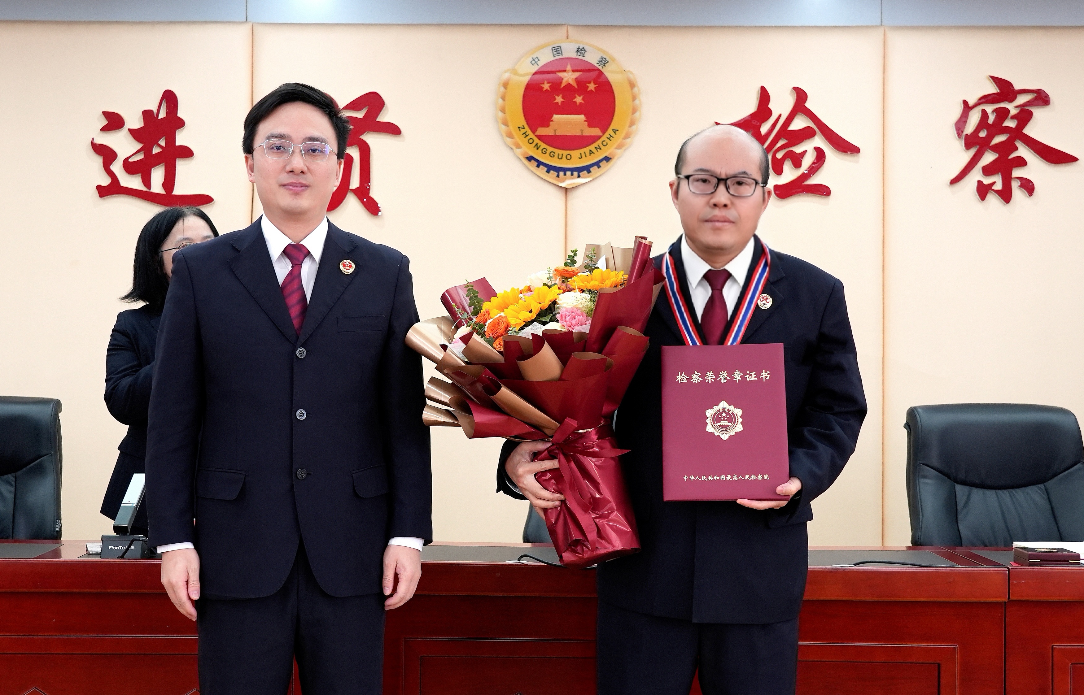 ������������Ժ���С��Ӽ���ʮ�ꡱ��������°䷢��ʽ